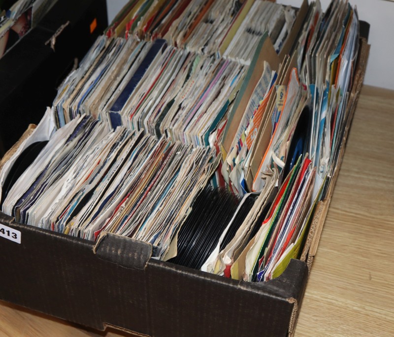 A large quantity of mainly 80s/90s ex-DJ singles